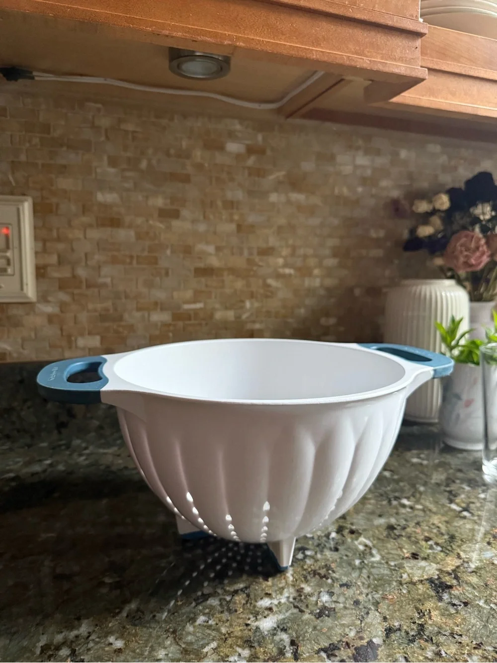 KitchenAid White Colander‎ with Blue Grip Handles